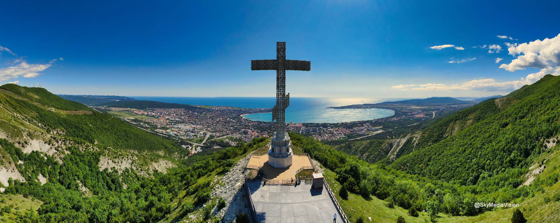 Пляж "Солнечный берег"